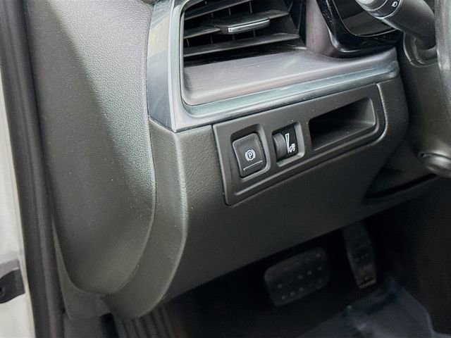 Used 2019 Cadillac XT5 Premium Luxury image 12