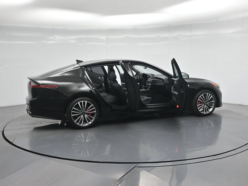 Used 2019 Kia Stinger Premium RWD image 4
