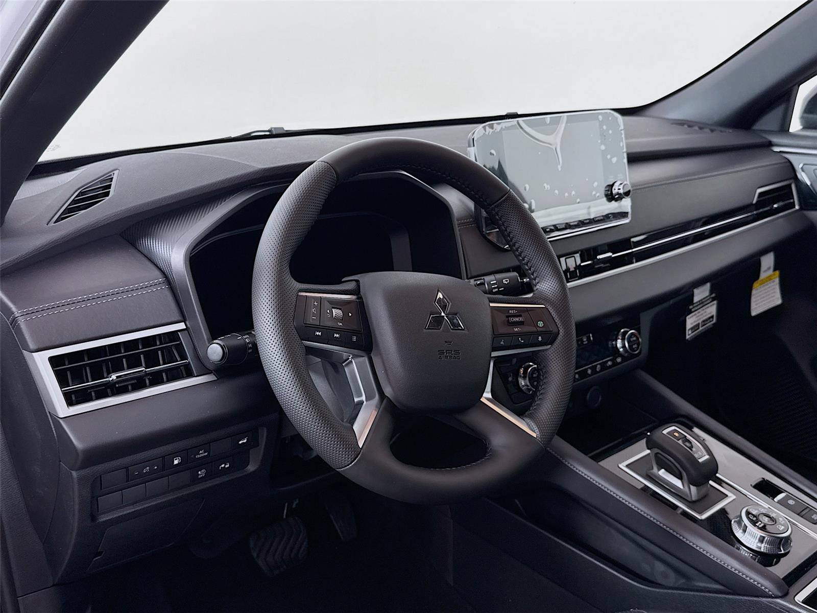 New 2025 Mitsubishi Outlander SEL Black Edition image 9