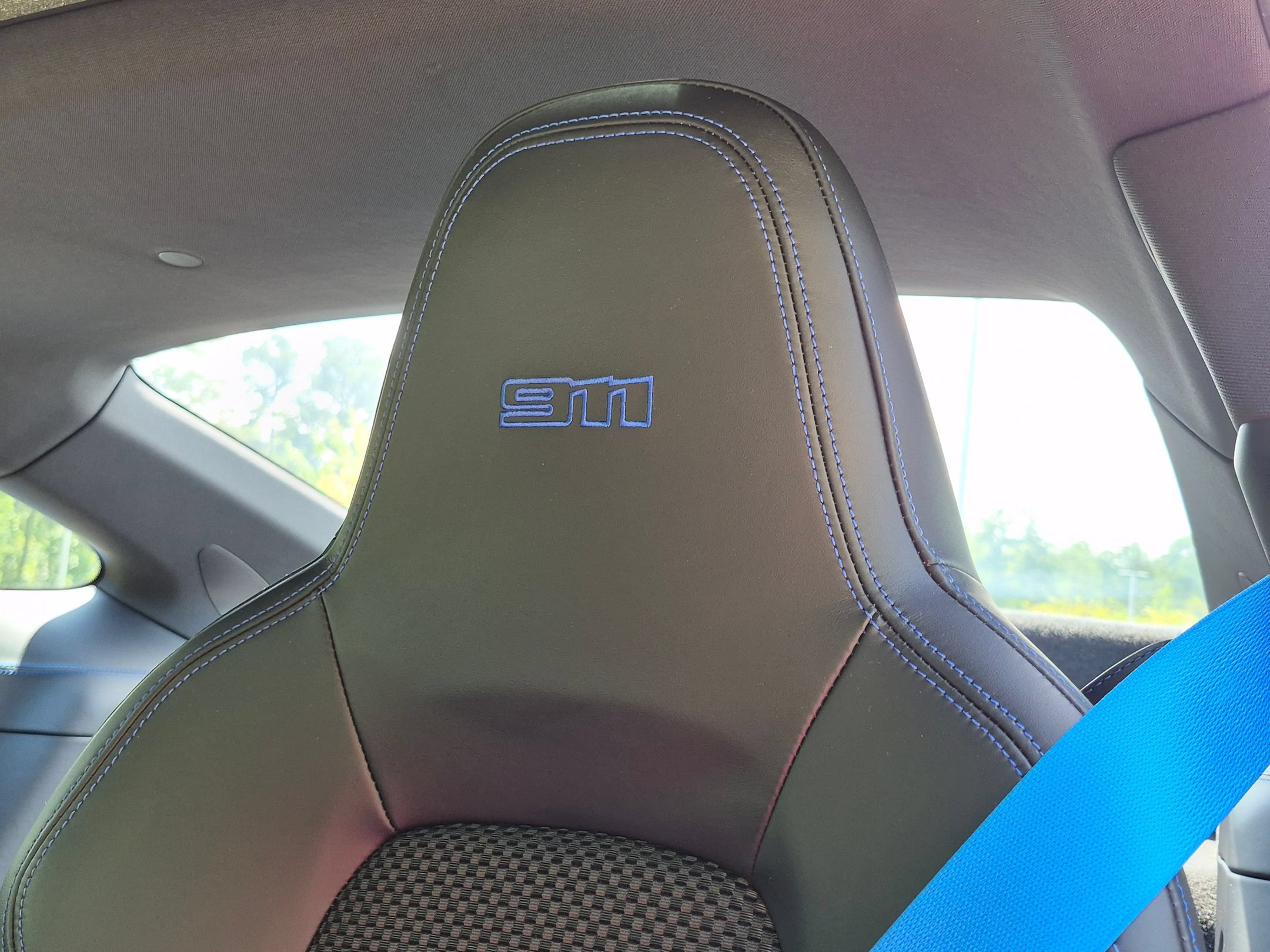 Certified 2024 Porsche 911 Carrera 4 AWD/4WD image 6
