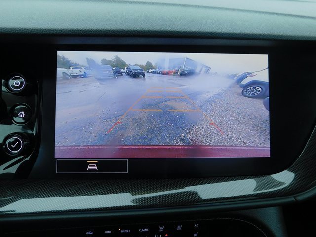 Used 2021 Buick Envision Essence image 29