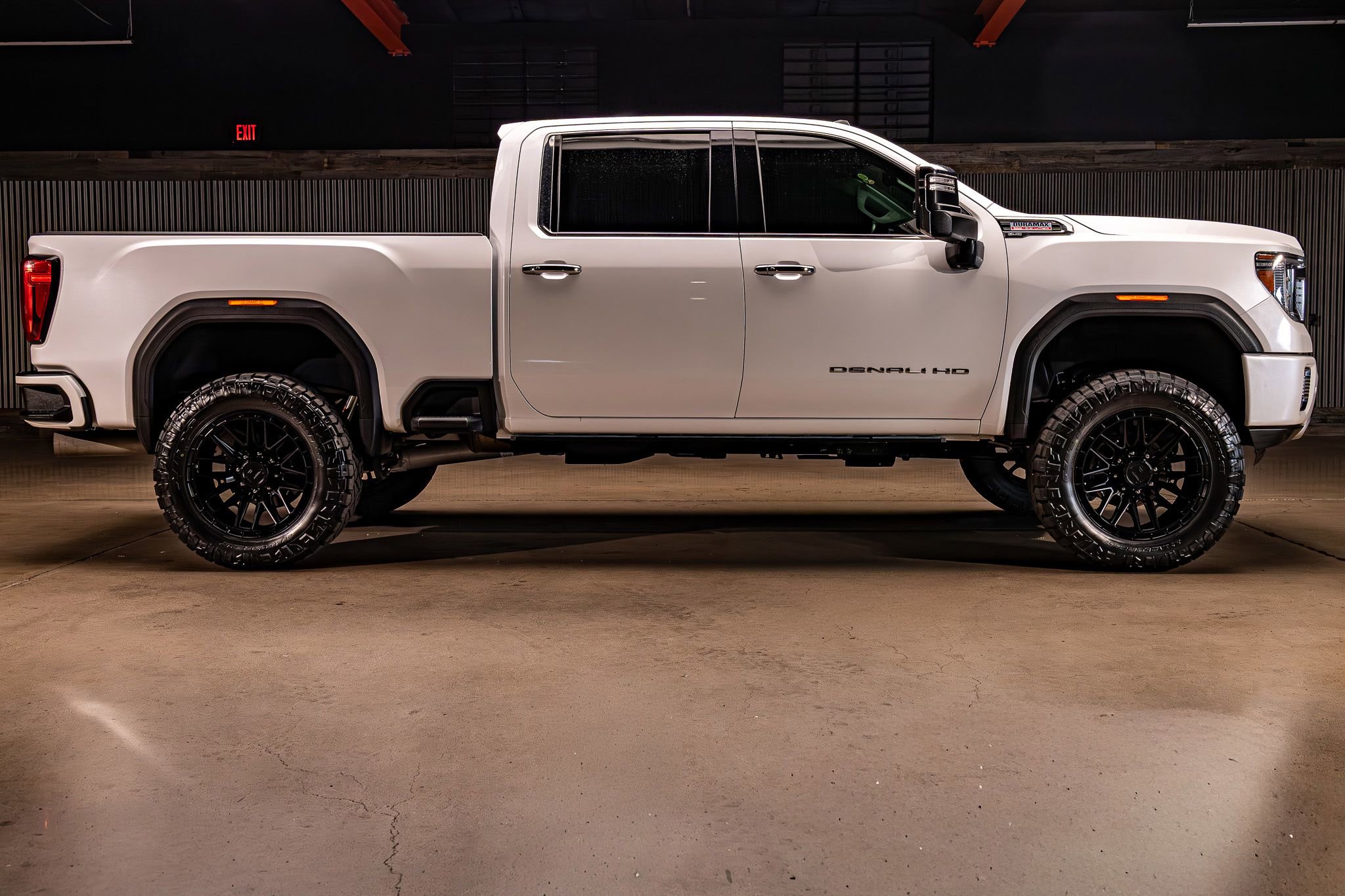 Used 2022 GMC Sierra 2500 Denali w/ Denali Ultimate Package image 11