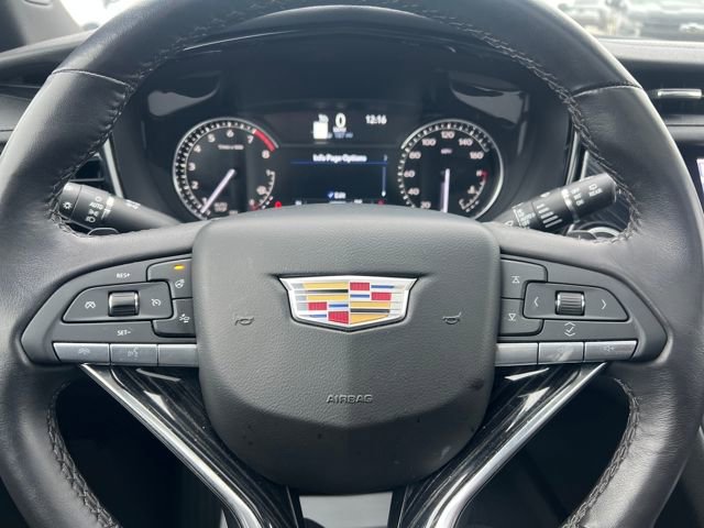 Used 2025 Cadillac XT6 Premium Luxury image 34