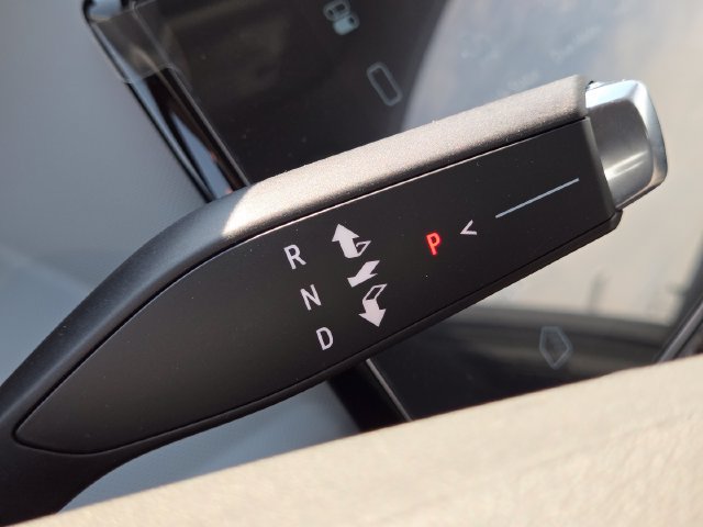 New 2027 Chevrolet Bolt LT w/ Comfort Package FWD image 27