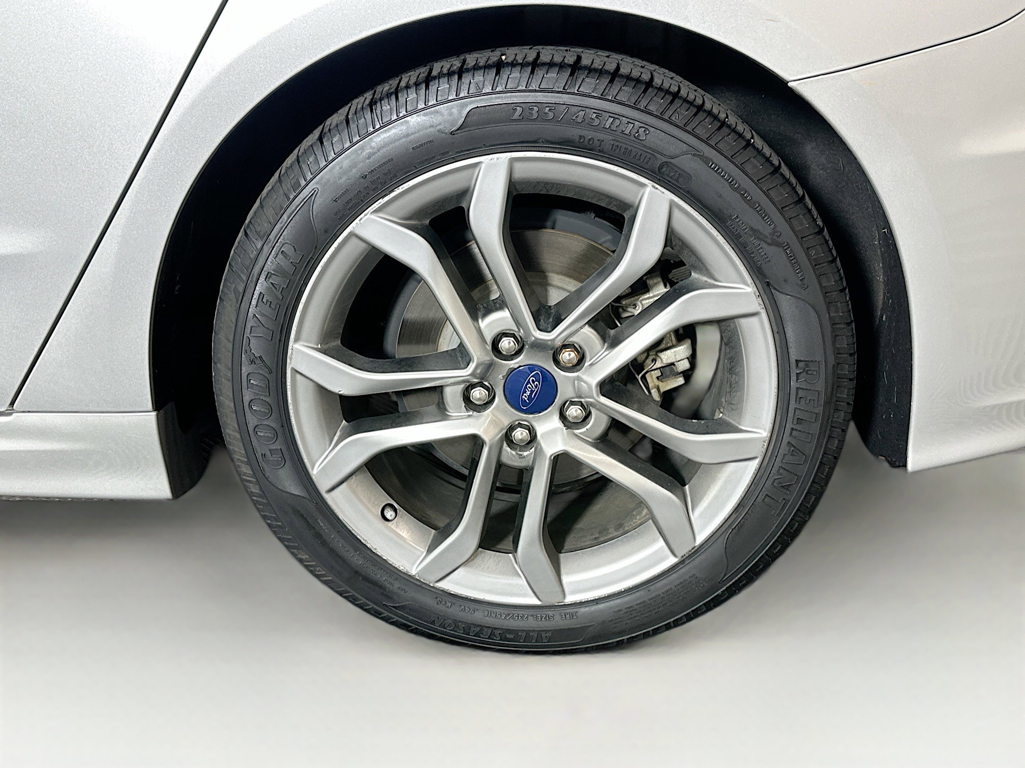 Used 2019 Ford Fusion Titanium FWD image 11