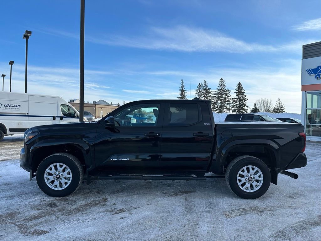 Used 2024 Toyota Tacoma SR5 image 3