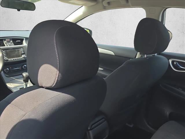 Used 2015 Nissan Sentra SV FWD image 18