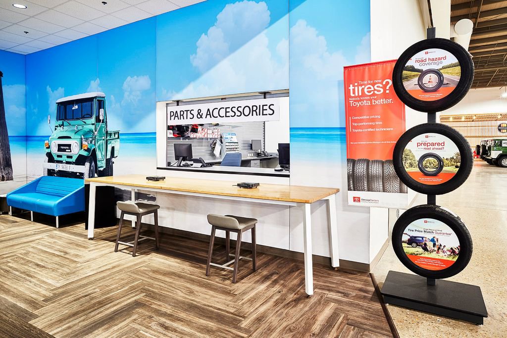 Used 2024 Toyota Corolla Cross SE AWD/4WD image 13