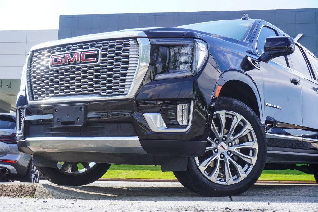 Used 2024 GMC Yukon XL Denali RWD image 2