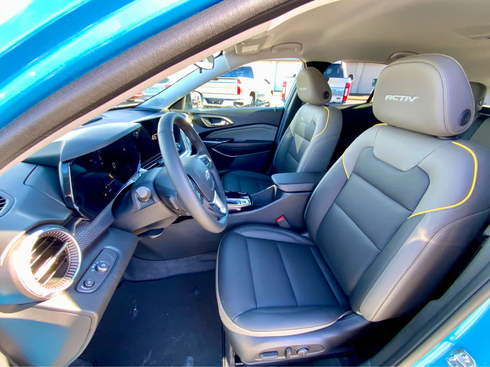 New 2026 Chevrolet Trax ACTIV w/ Driver Confidence Package FWD image 20