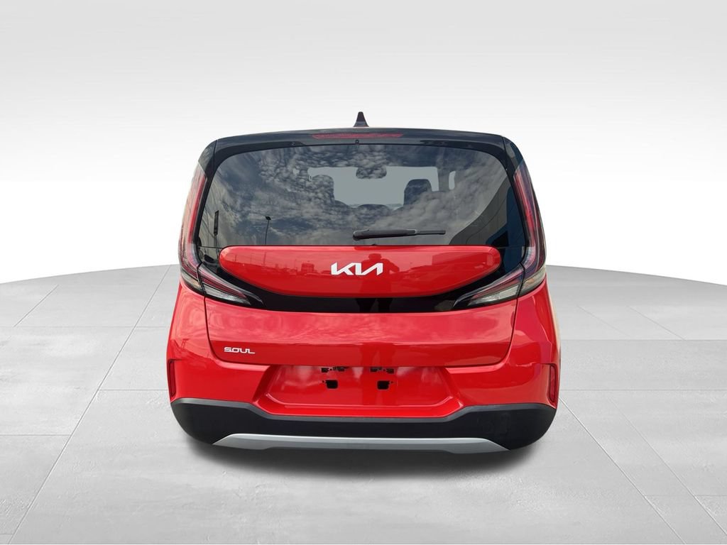 Used 2023 Kia Soul LX FWD image 8