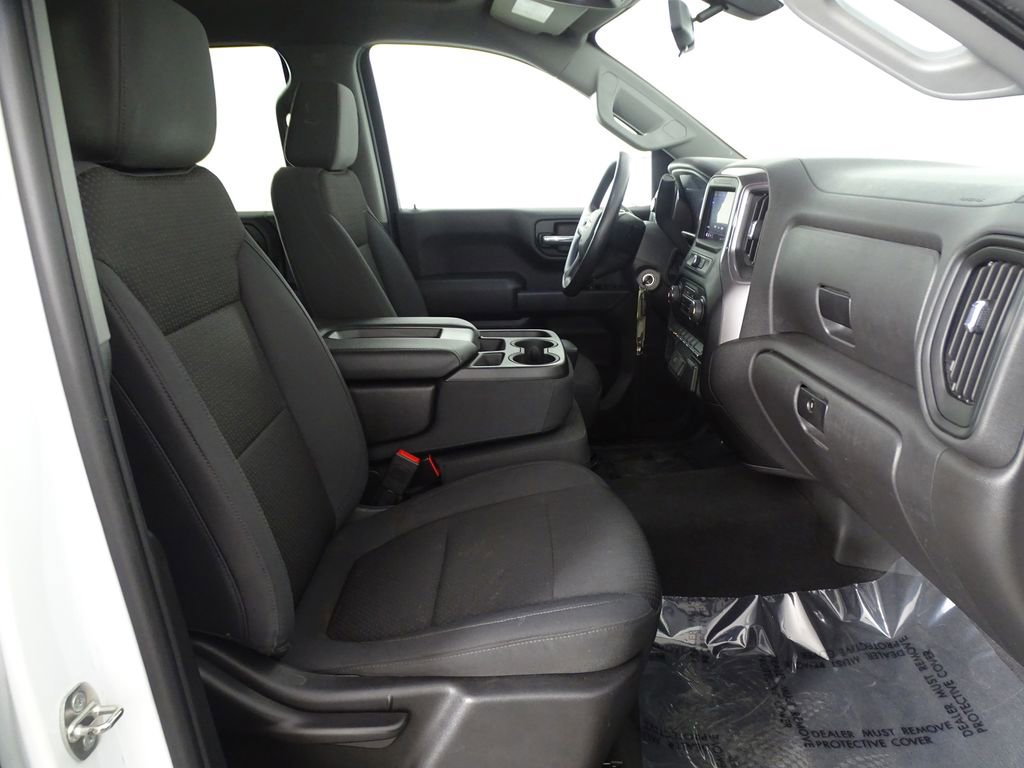 Used 2020 Chevrolet Silverado 1500 Custom w/ Custom Value Package image 13