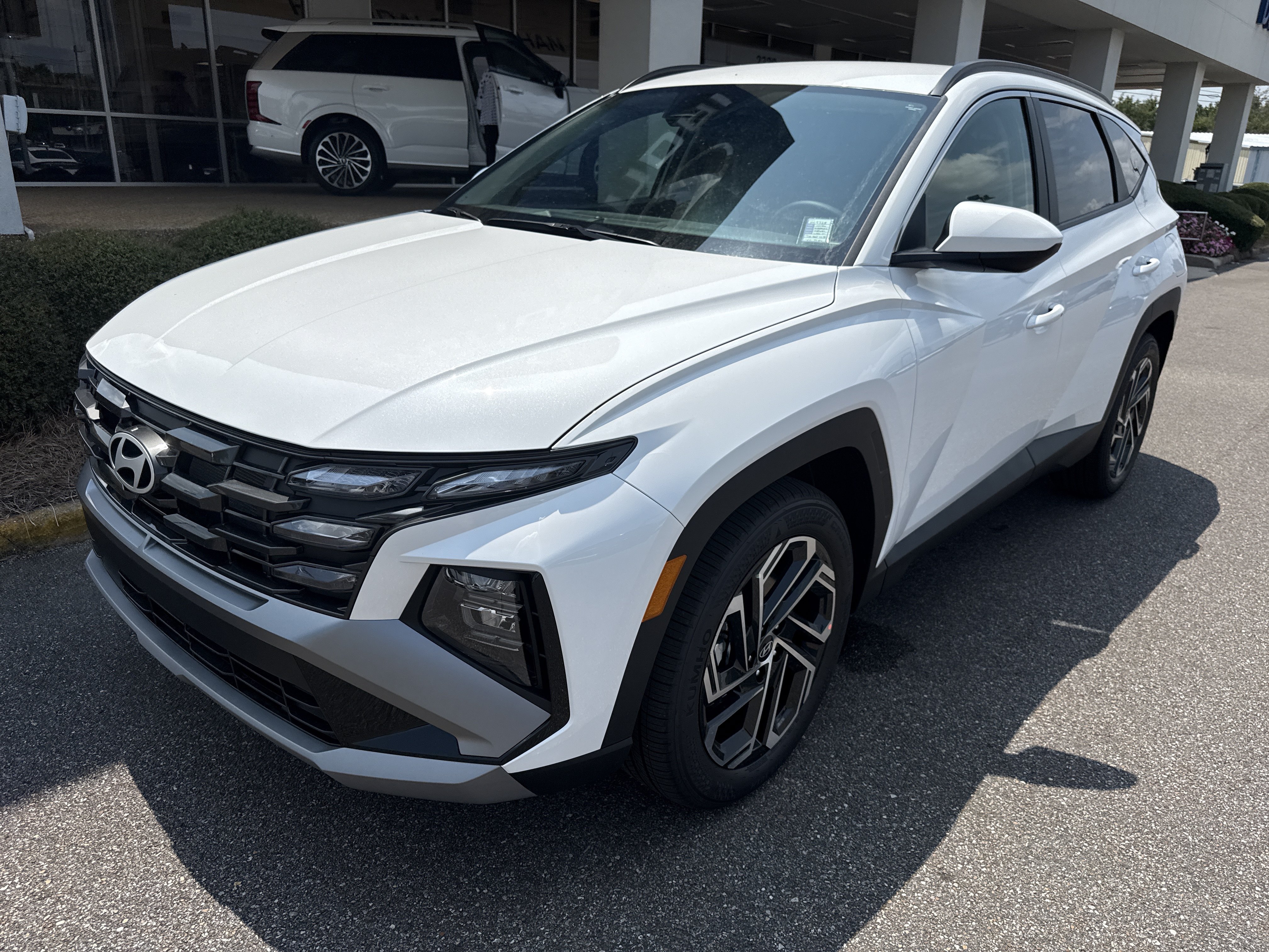 New 2026 Hyundai Tucson SEL Plus FWD image 1
