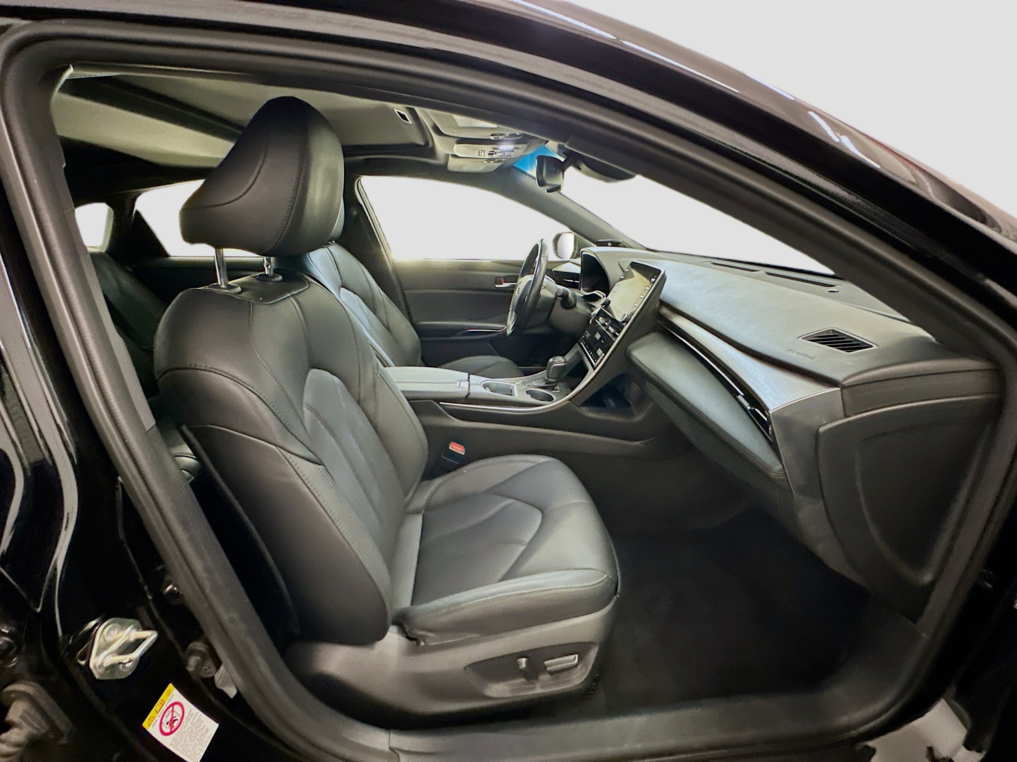 Used 2019 Toyota Avalon XLE image 33