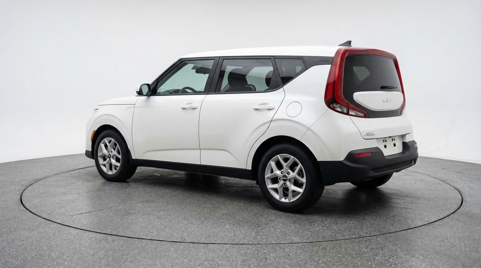 Used 2025 Kia Soul LX w/ LX Technology Package image 6