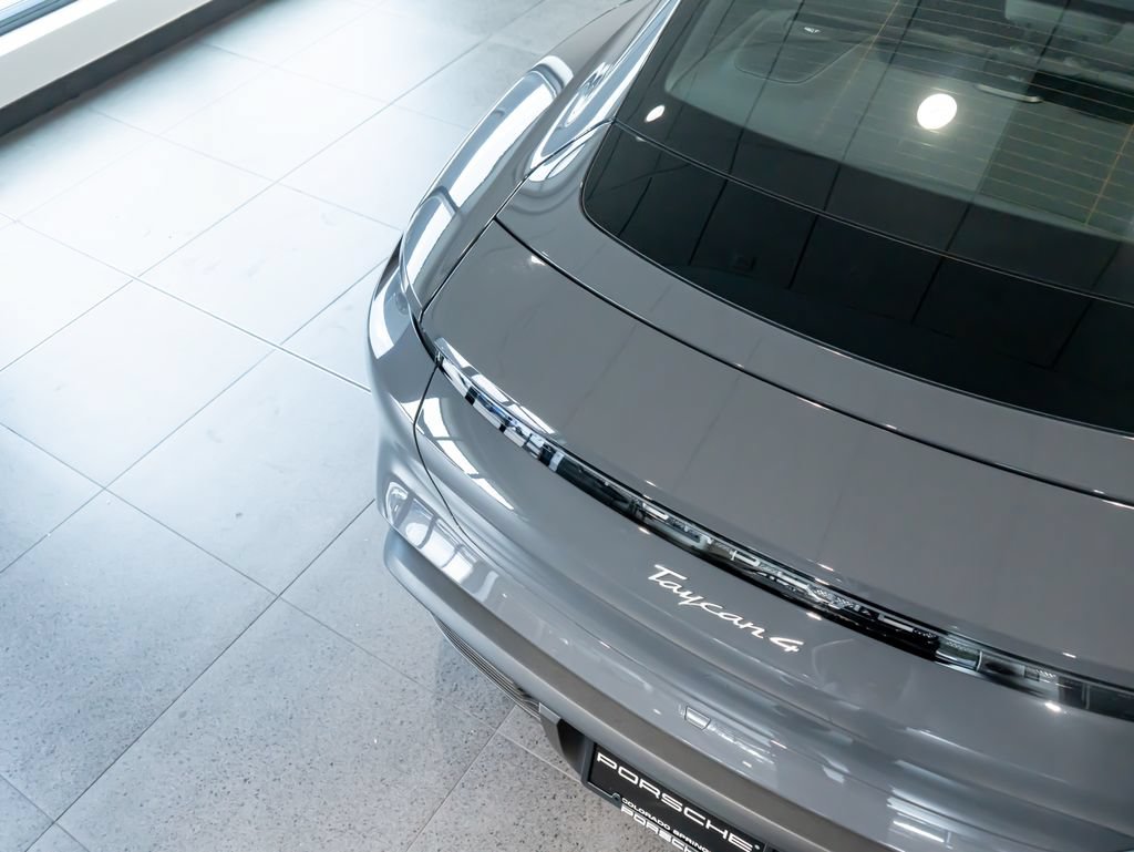 Certified 2026 Porsche Taycan AWD/4WD image 28
