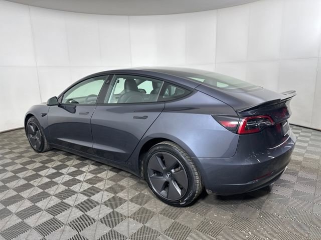 Used 2023 Tesla Model 3 Standard Range image 5