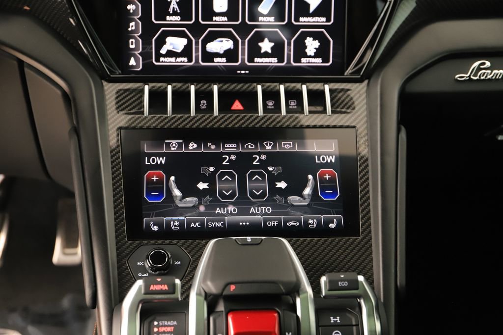 Used 2022 Lamborghini Urus image 20