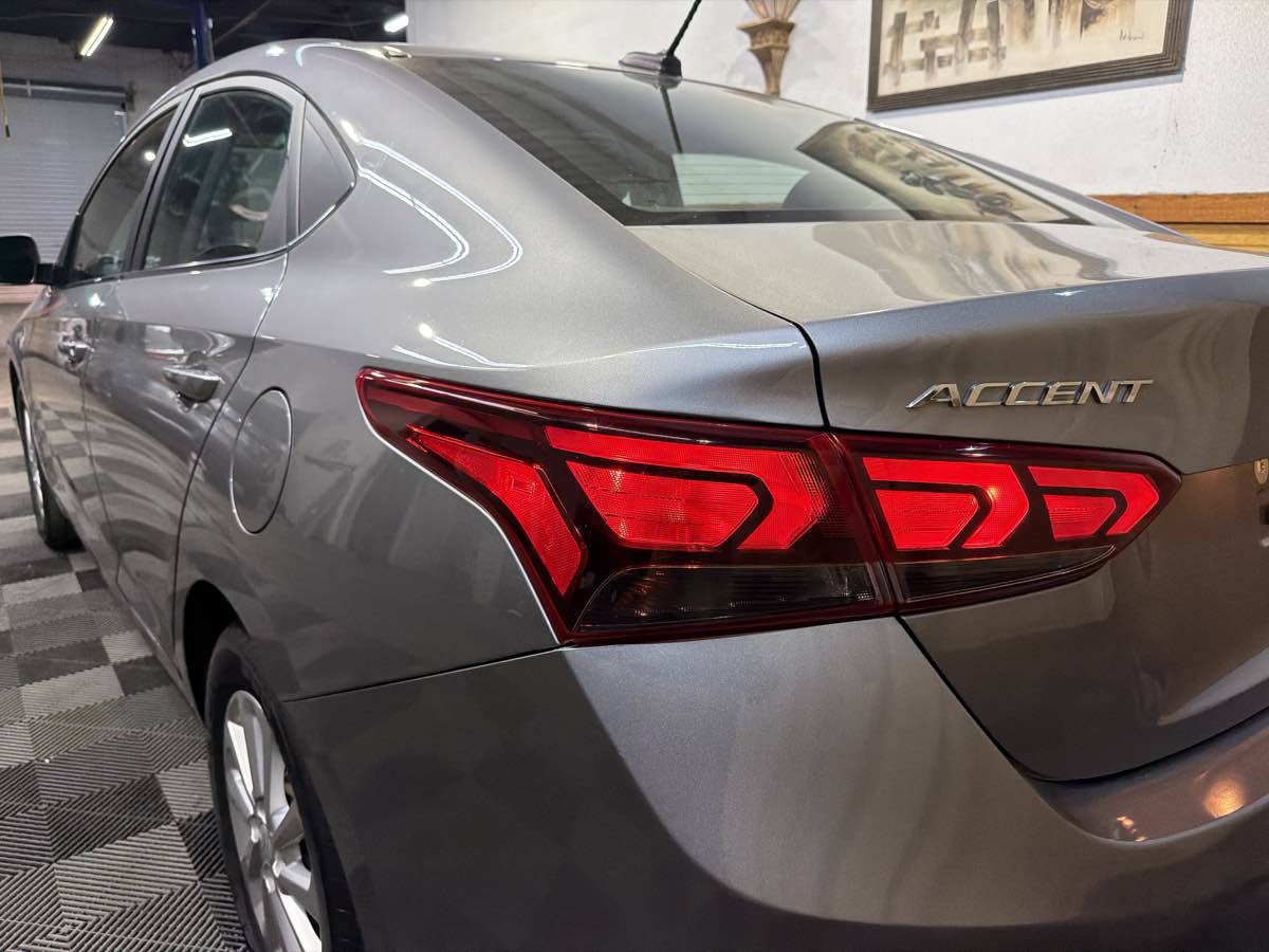 Used 2021 Hyundai Accent SEL w/ Cargo Package FWD image 9