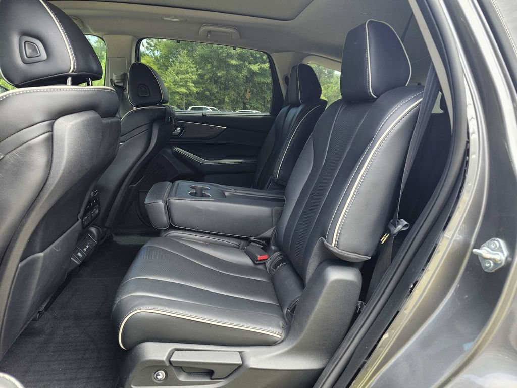 Used 2023 Acura MDX w/ Advance Package AWD/4WD image 14