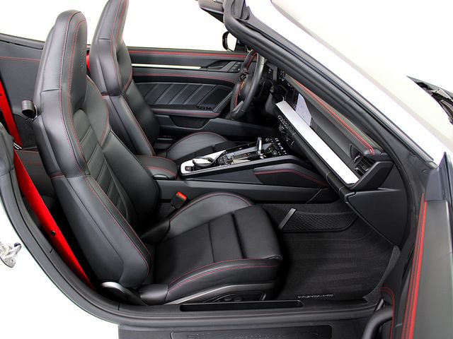 Certified 2026 Porsche 911 Carrera 4 GTS AWD/4WD image 23