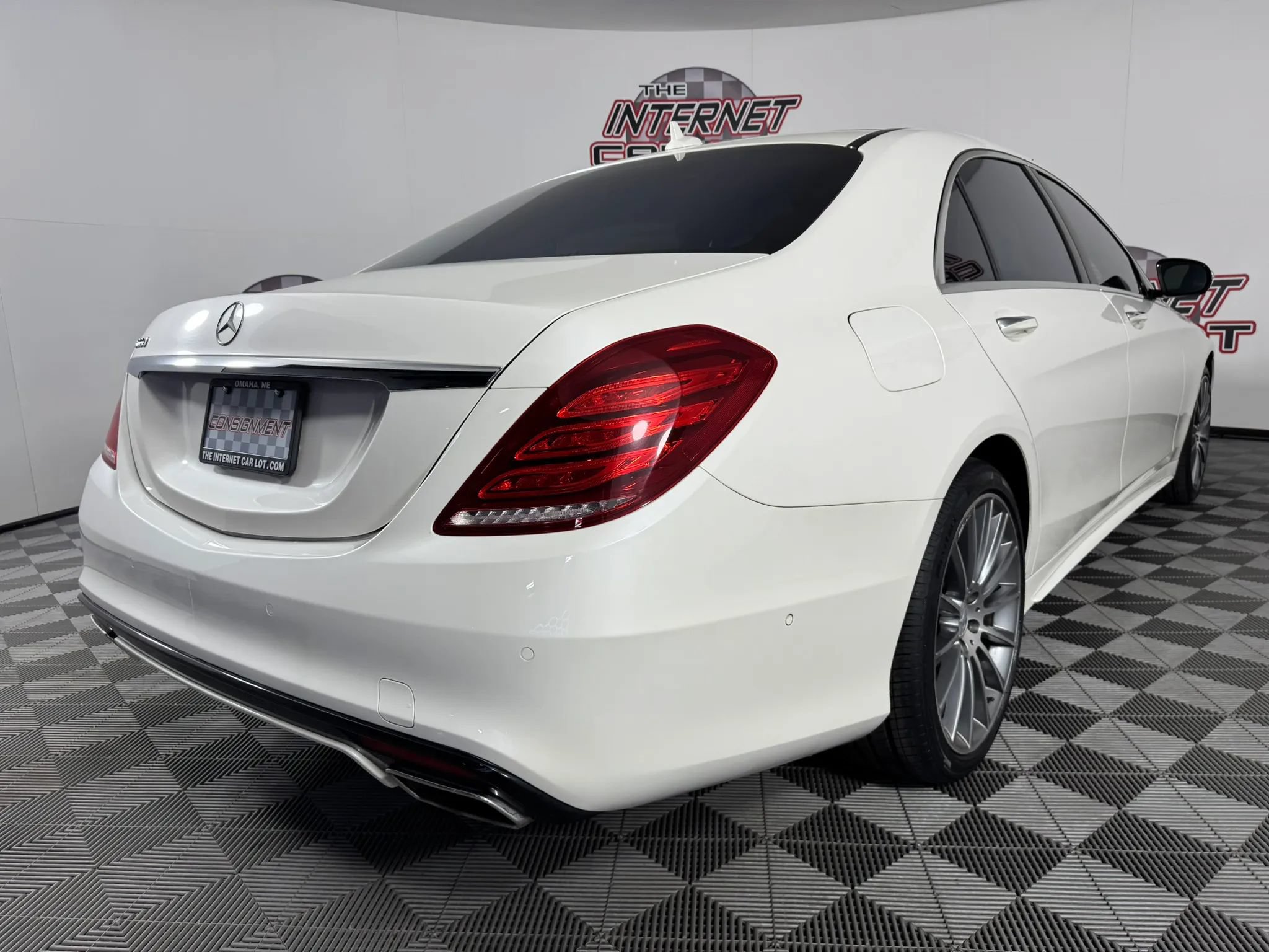 Used 2015 Mercedes-Benz S 550 Sedan image 29