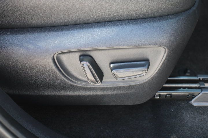 Certified 2025 Toyota Grand Highlander AWD image 25