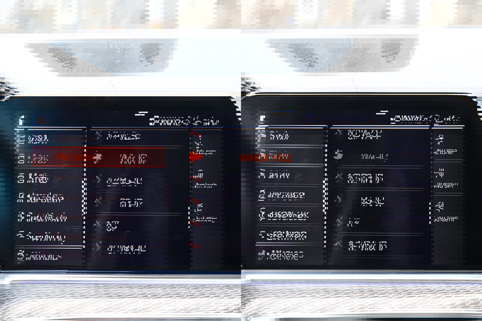 Used 2020 BMW X5 M50i w/ Premium Package image 35