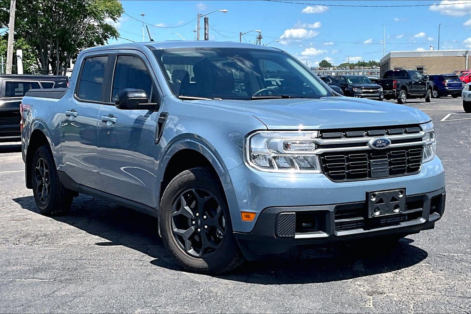 Used 2024 Ford Maverick Lariat w/ FX4 Off-Road Package AWD/4WD image 36