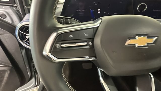 Used 2024 Chevrolet Equinox EV LT FWD image 16