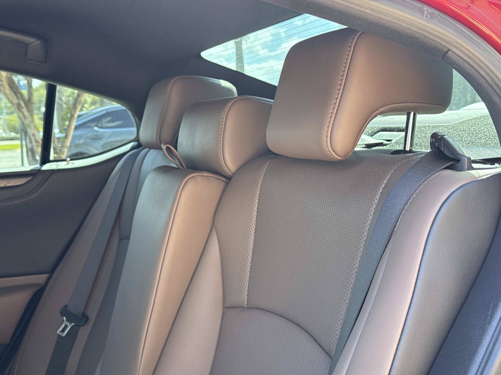 Used 2024 Lexus ES 350 w/ Premium Package FWD image 19