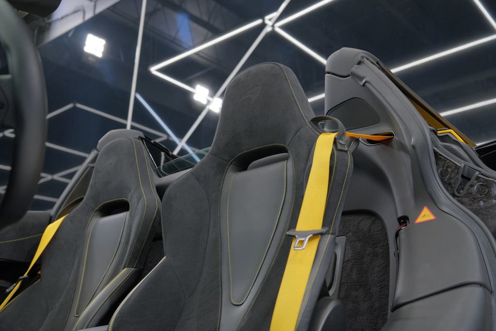 Used 2023 McLaren 720S Luxury image 30