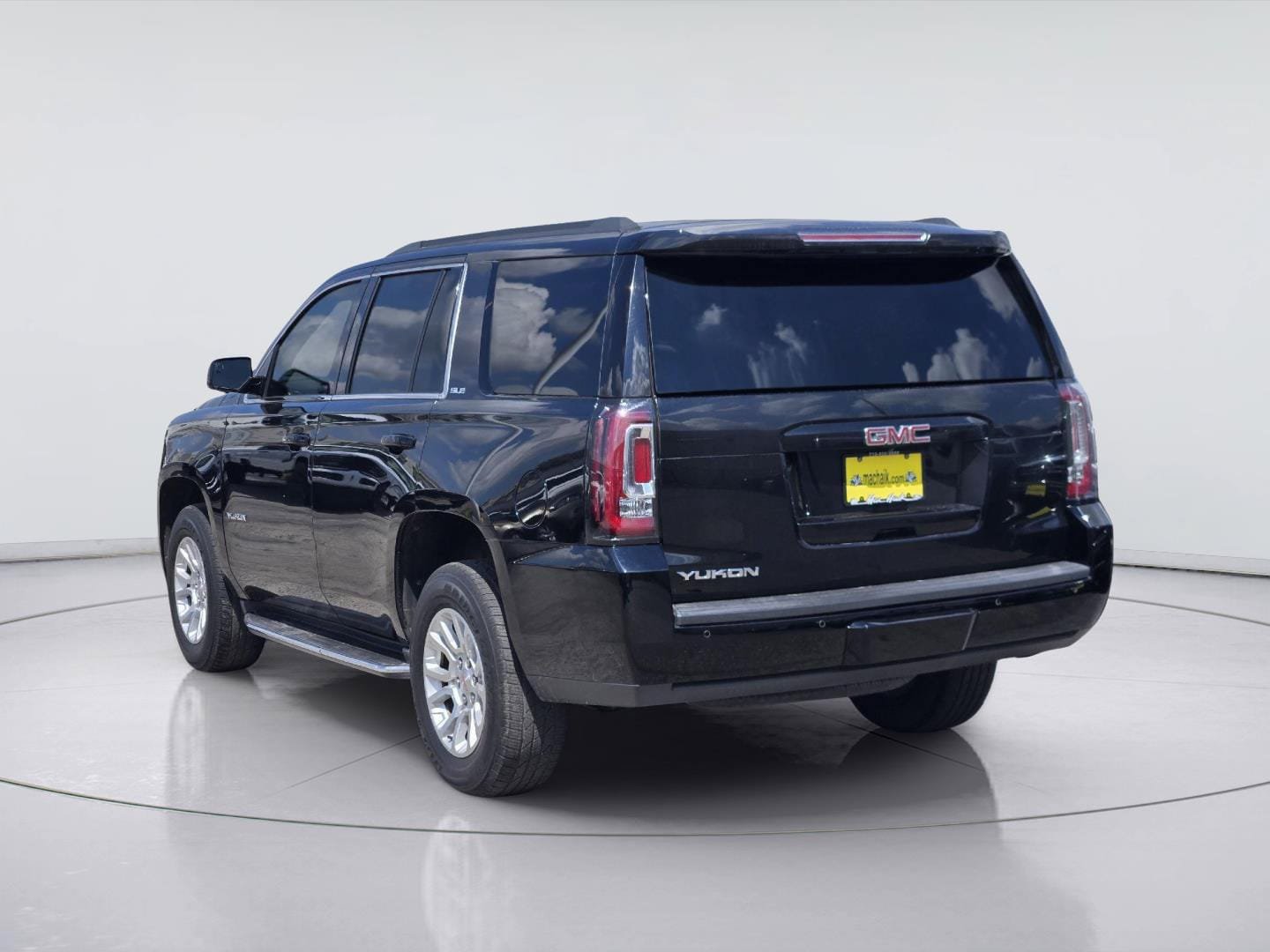 Used 2016 GMC Yukon SLE w/ Convenience Package RWD image 6