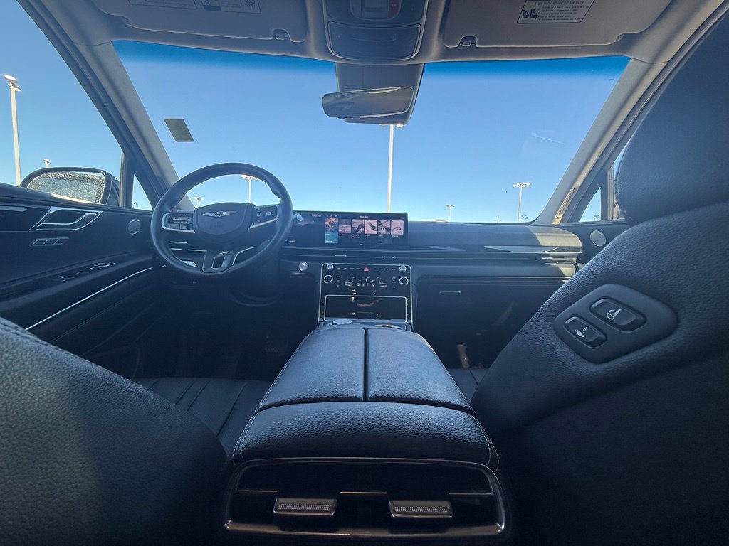Used 2025 Genesis GV80 2.5T Standard AWD/4WD image 25