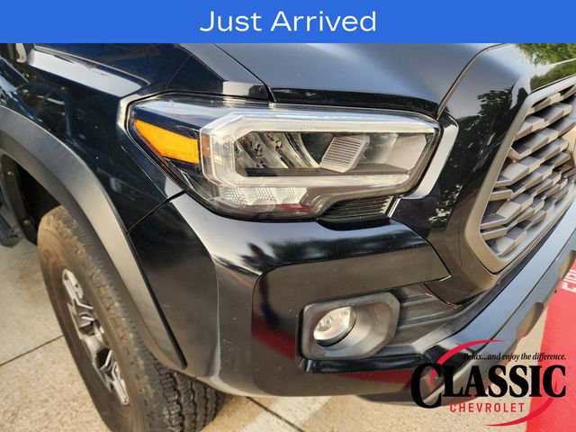 Used 2021 Toyota Tacoma TRD Off-Road w/ Technology Package AWD/4WD image 9