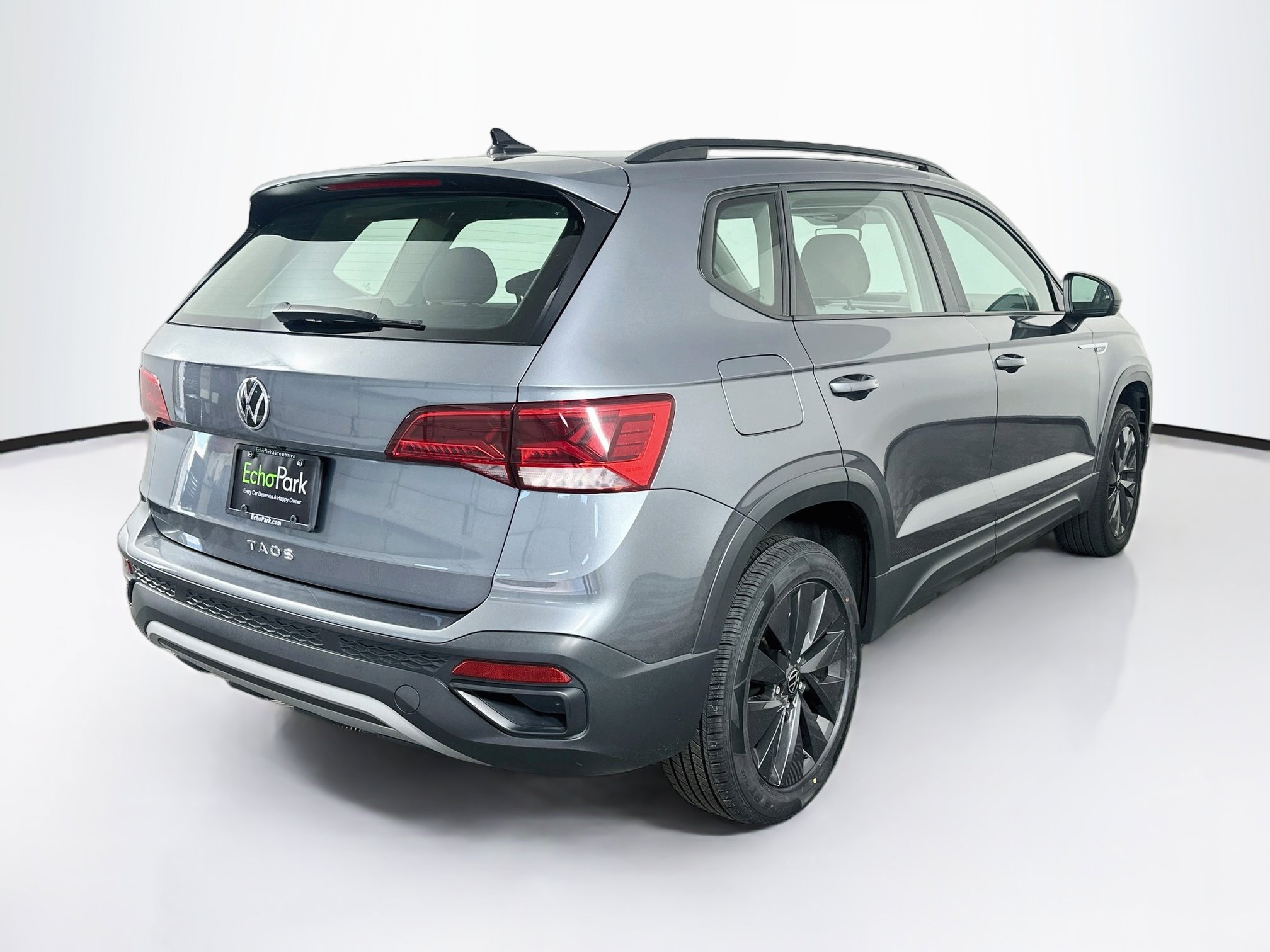 Used 2024 Volkswagen Taos S FWD image 9