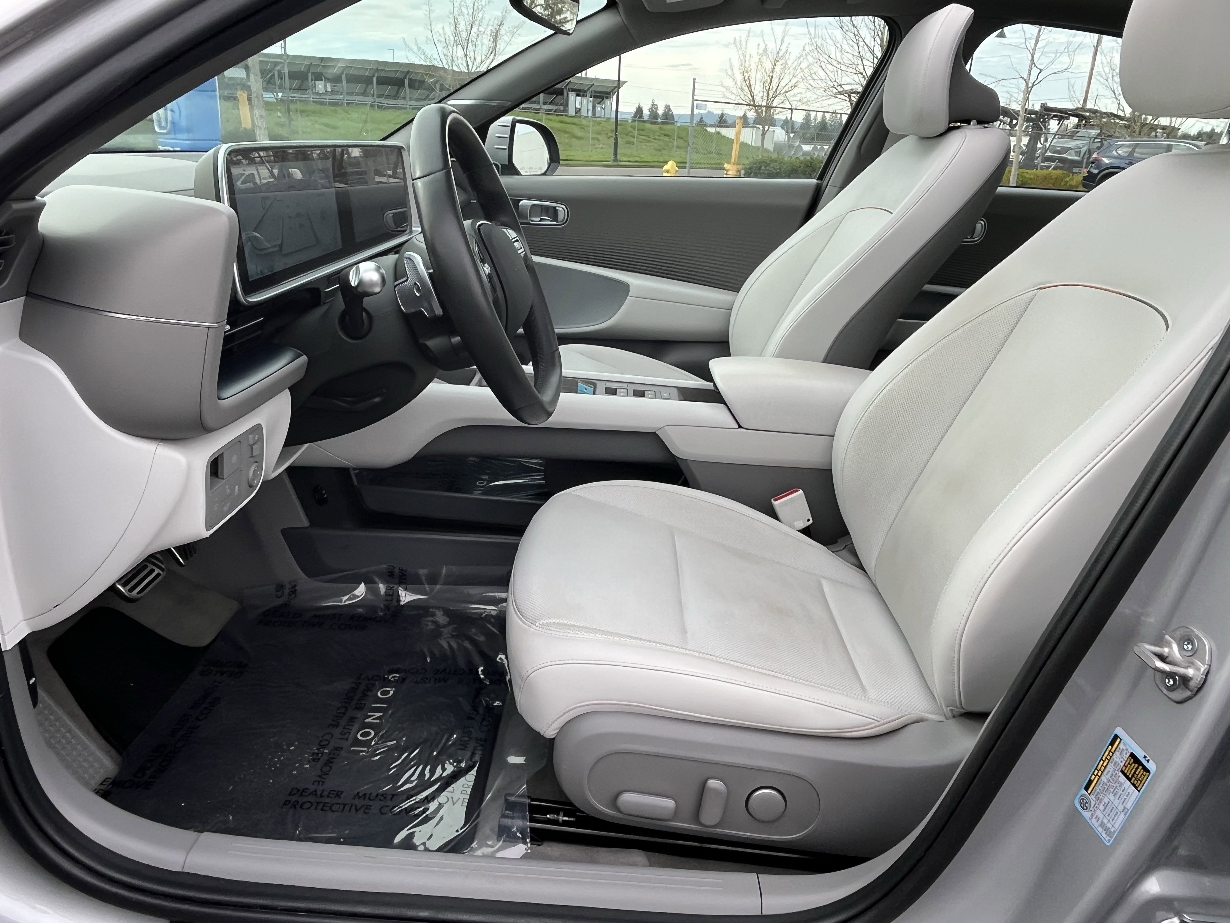 Used 2024 Hyundai Ioniq 6 Limited image 10