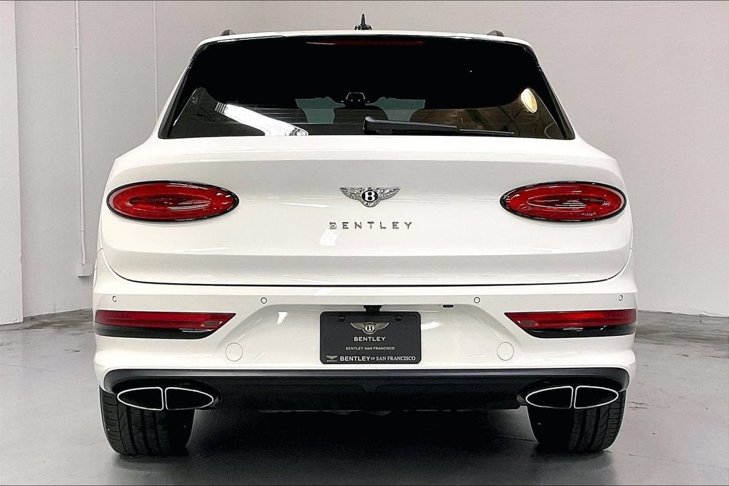 Used 2022 Bentley Bentayga AWD/4WD image 5