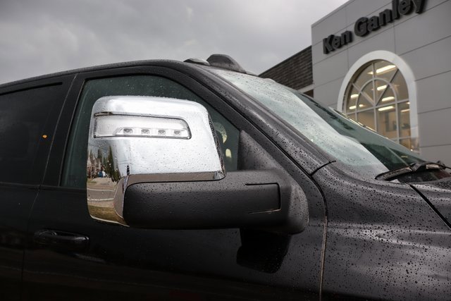 Used 2025 RAM 2500 Laramie image 2