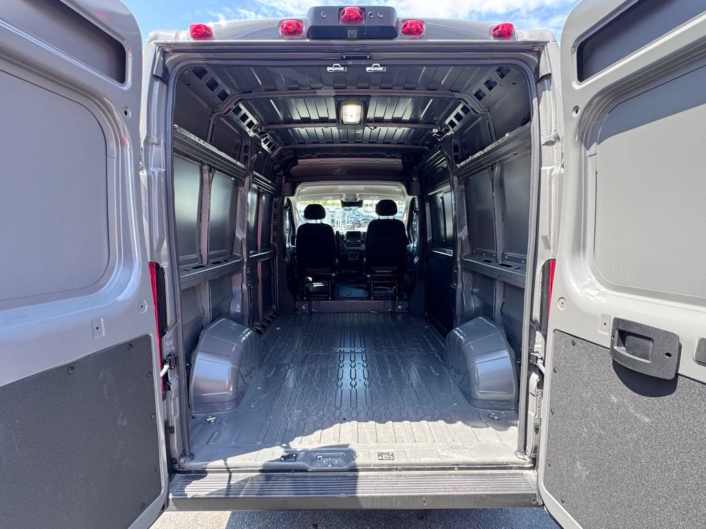 Used 2026 RAM ProMaster 1500 w/ Safety Group FWD image 7
