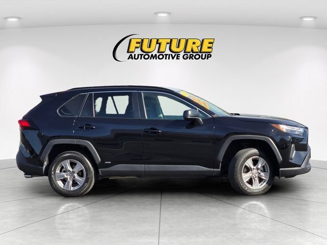 Certified 2024 Toyota RAV4 LE AWD/4WD image 4