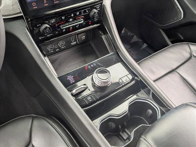Used 2023 Jeep Grand Cherokee 4WD 4xe w/ Luxury Tech Group II image 16