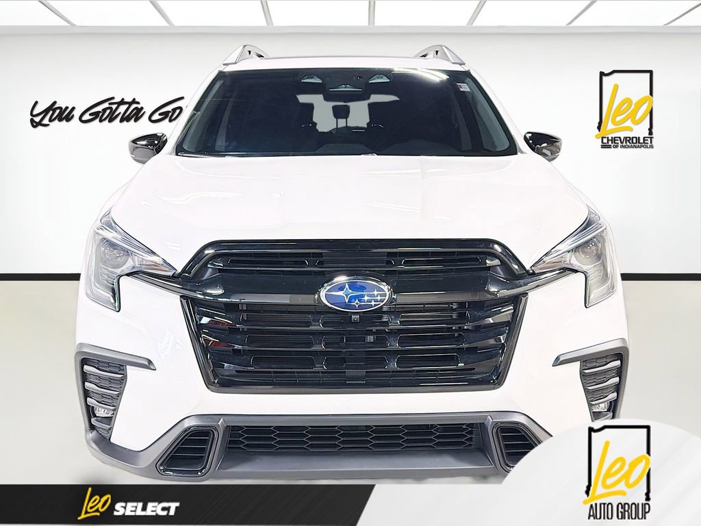 Used 2025 Subaru Ascent Bronze Edition image 2