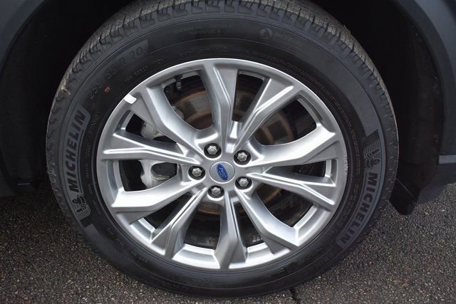 Used 2023 Ford Explorer Limited image 50