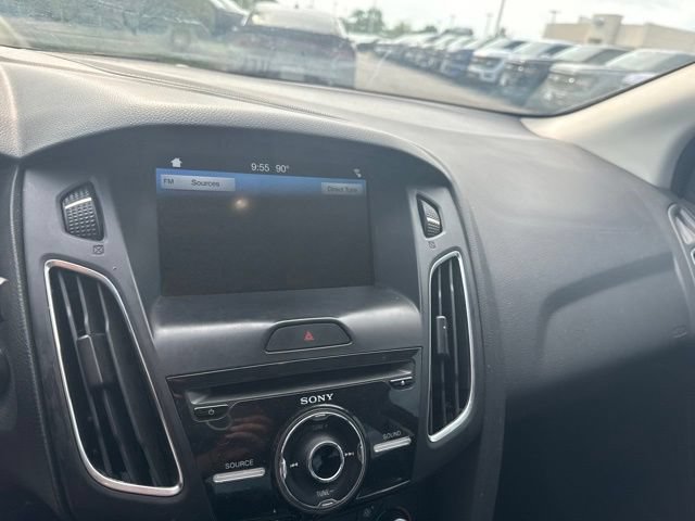 Used 2018 Ford Focus Titanium FWD image 14