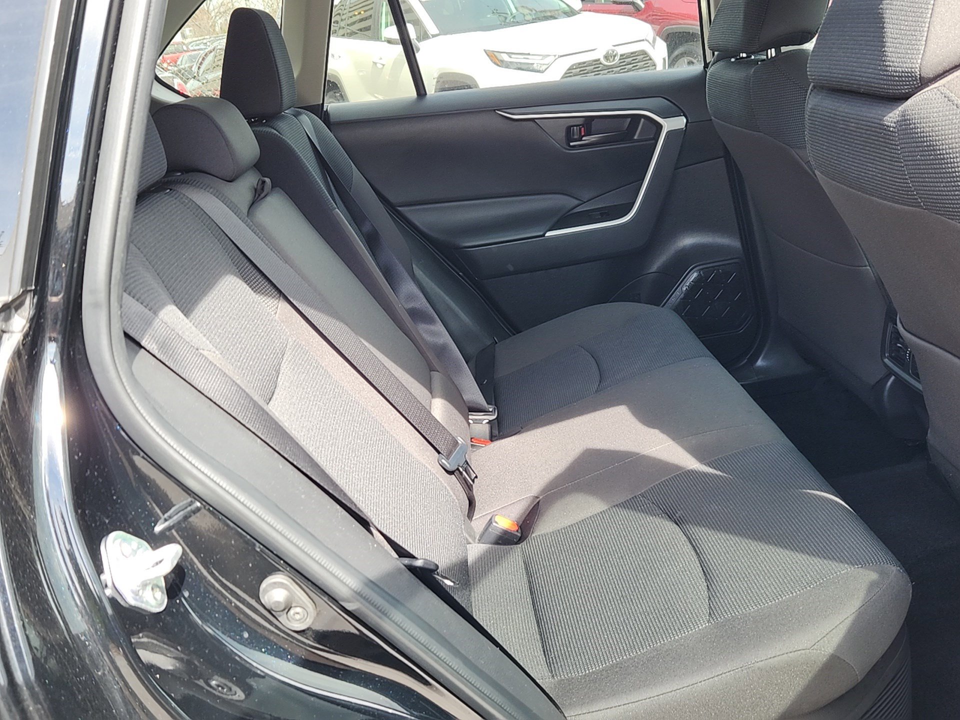 Certified 2025 Toyota RAV4 LE image 28