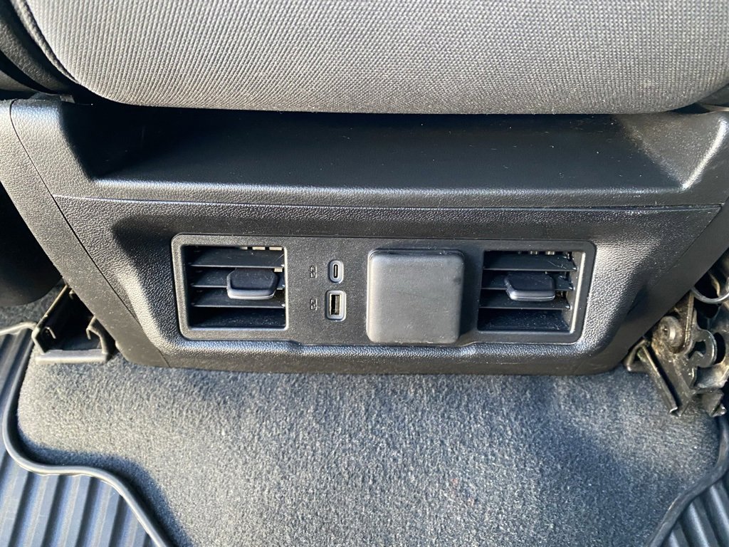 Used 2025 Chevrolet Silverado 2500 LT w/ Convenience Package image 24