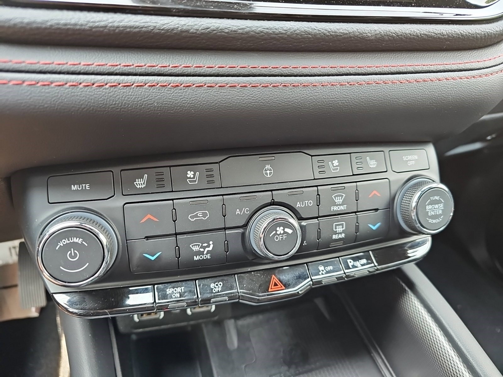 Used 2024 Dodge Durango R/T AWD/4WD image 21