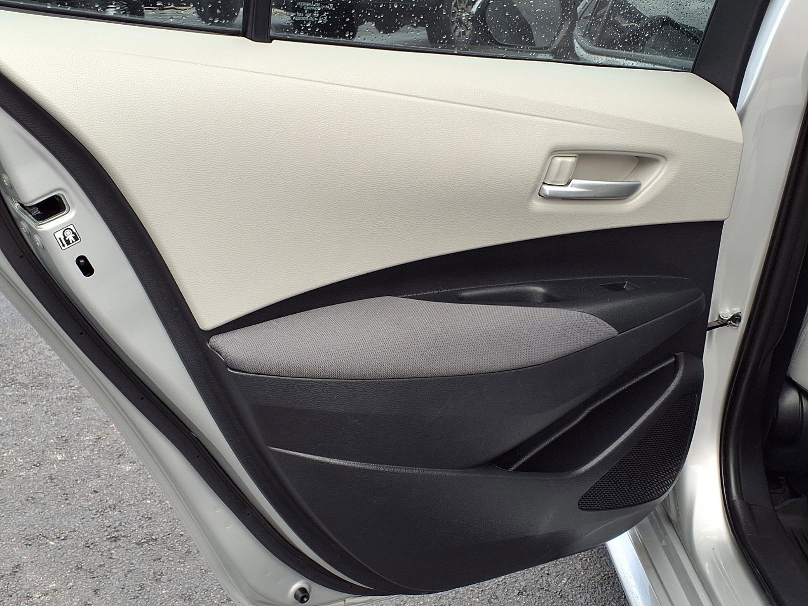 Used 2020 Toyota Corolla L image 15