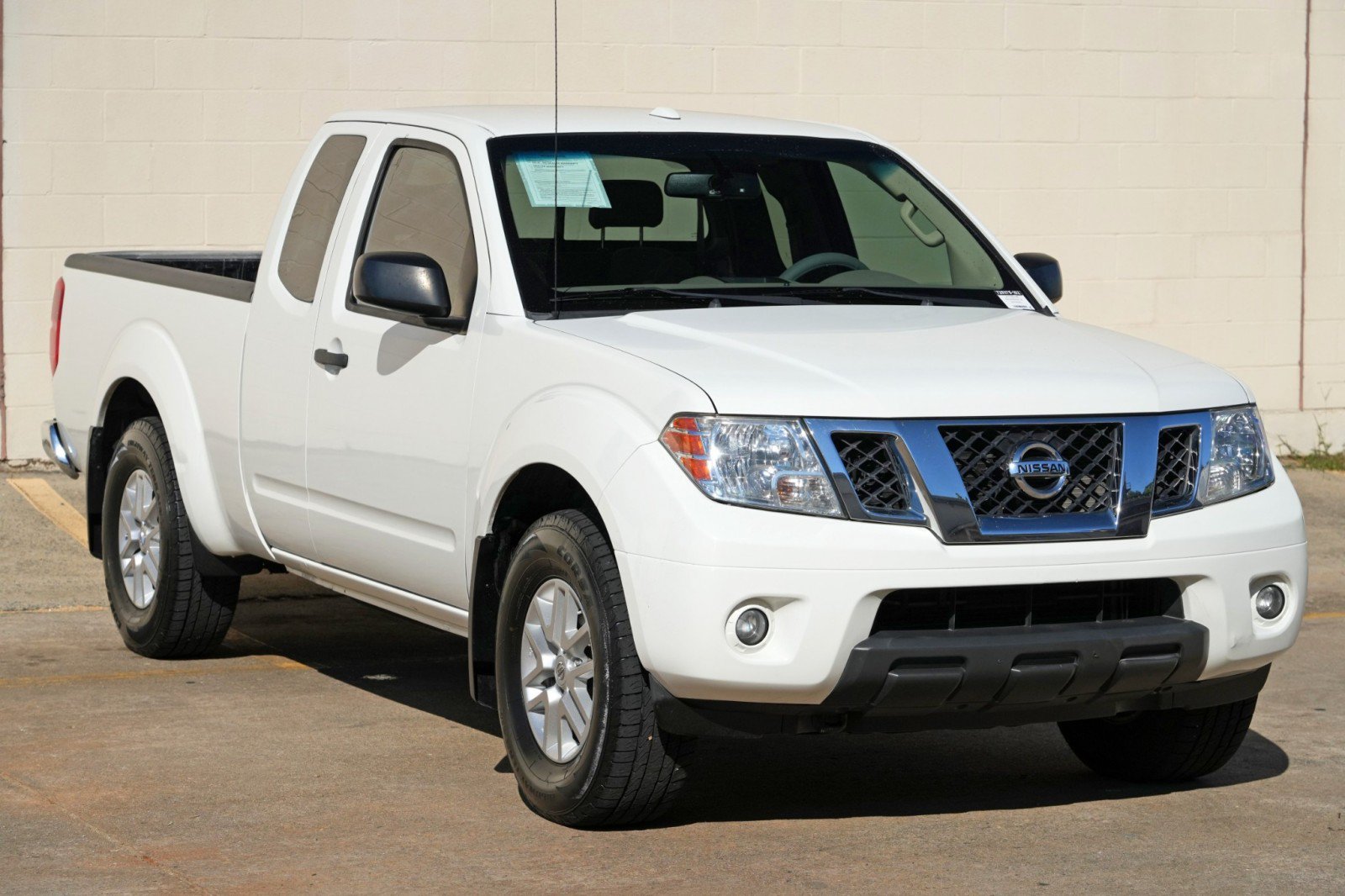 Used 2017 Nissan Frontier SV w/ SV Value Truck Package AWD/4WD image 42